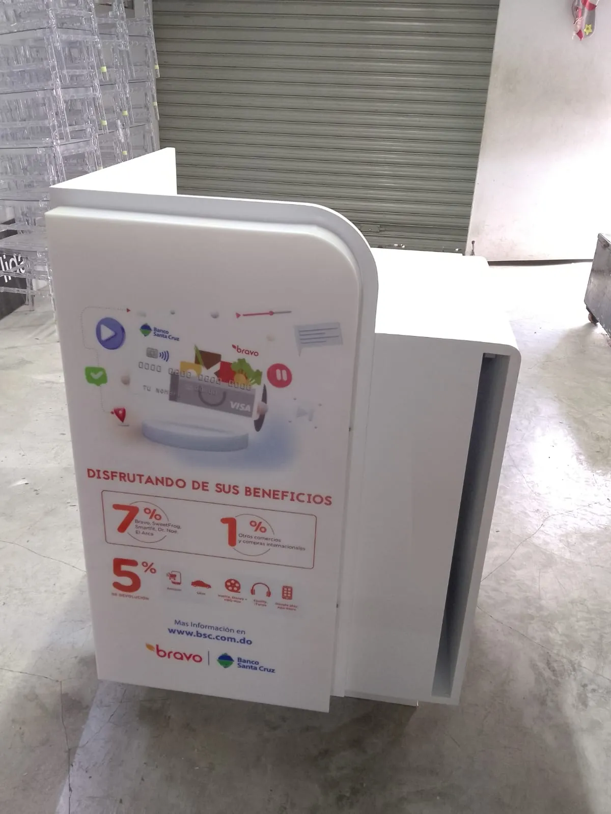 Kioscos y exhibidores, toma 4 de 4